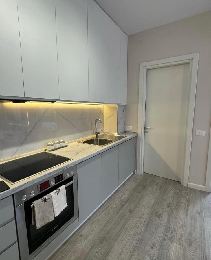 Sc Tirana Centre Apartment Buitenkant foto